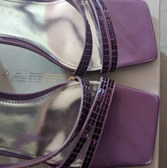 Marc Fisher skinny strappy heels - Picture 3 of 7